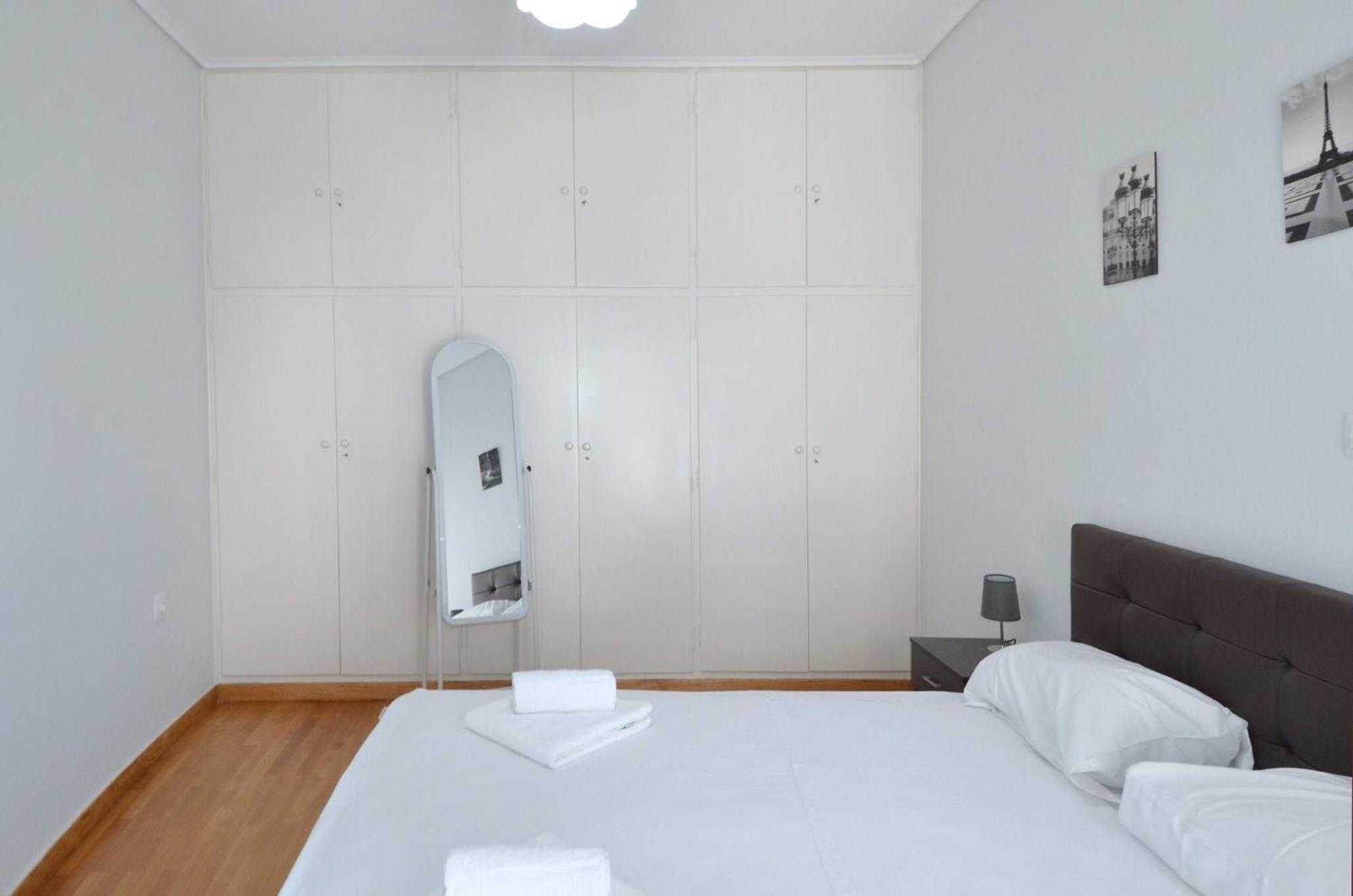 A Spacious Minimal Apatment At Chalandri Αθήνα Εξωτερικό φωτογραφία