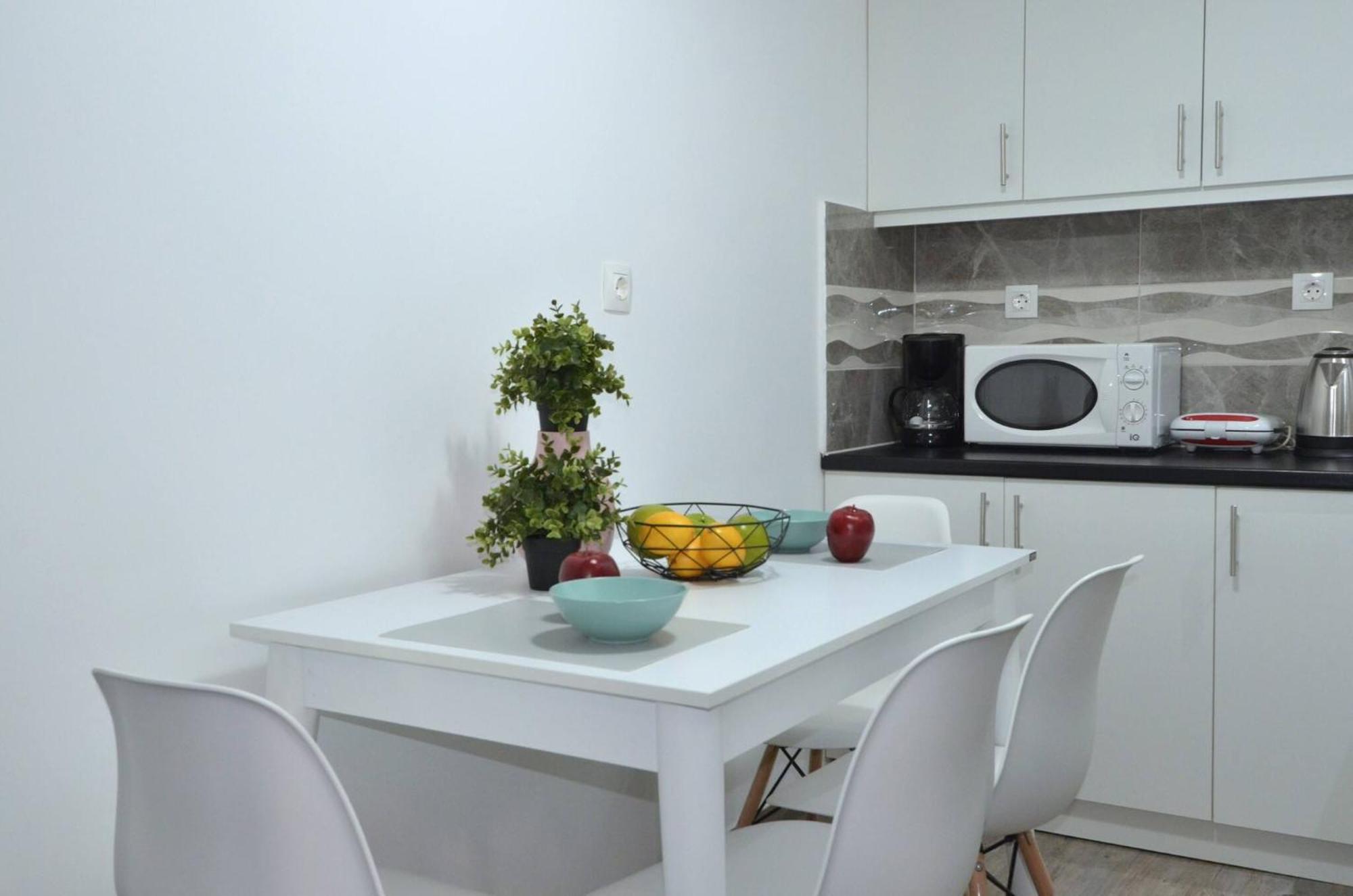 A Spacious Minimal Apatment At Chalandri Αθήνα Εξωτερικό φωτογραφία