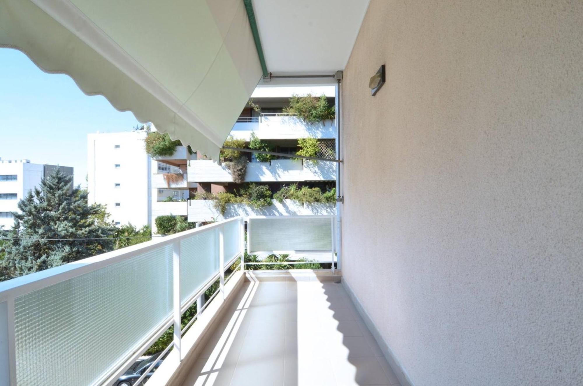 A Spacious Minimal Apatment At Chalandri Αθήνα Εξωτερικό φωτογραφία