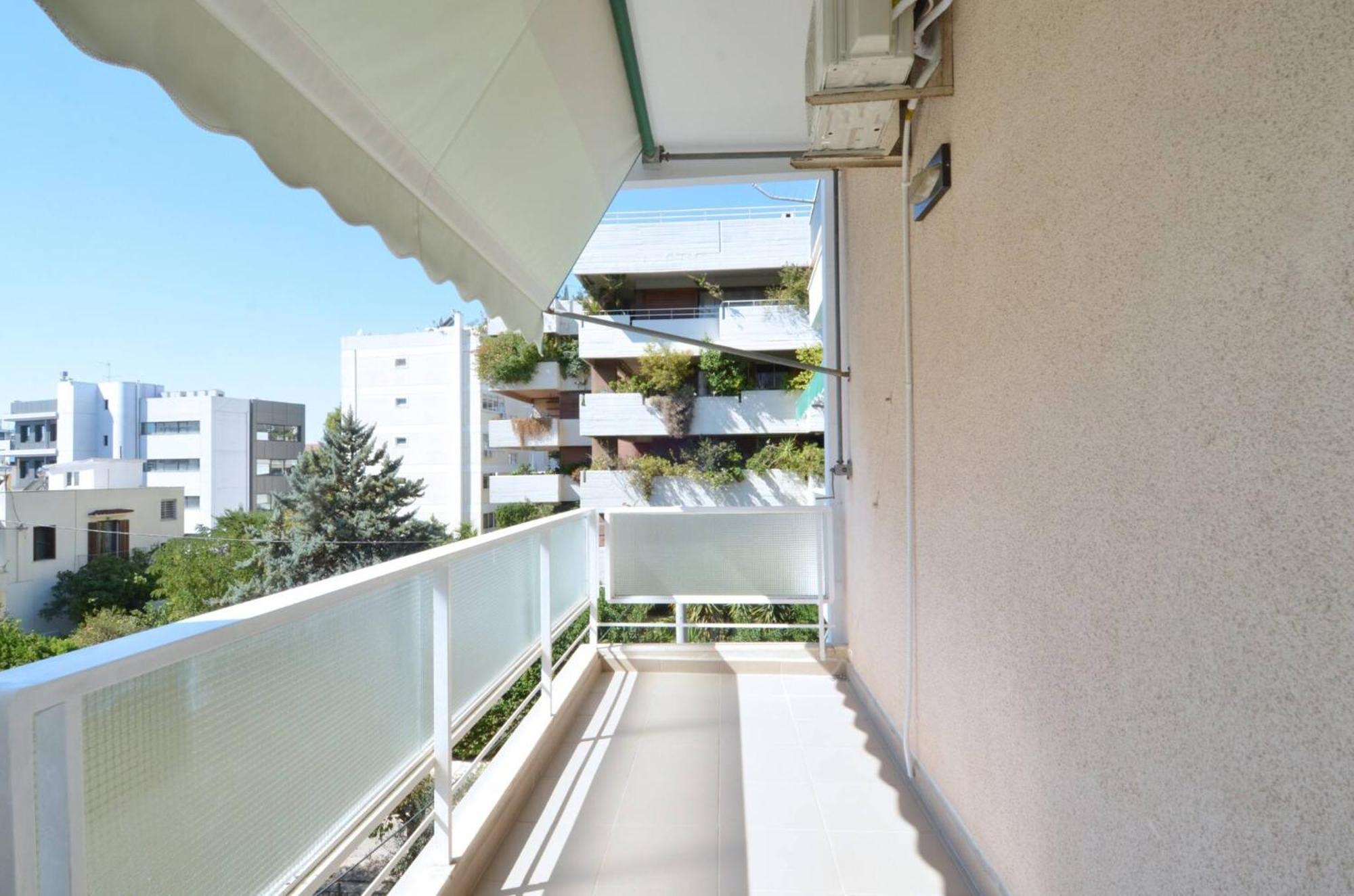 A Spacious Minimal Apatment At Chalandri Αθήνα Εξωτερικό φωτογραφία